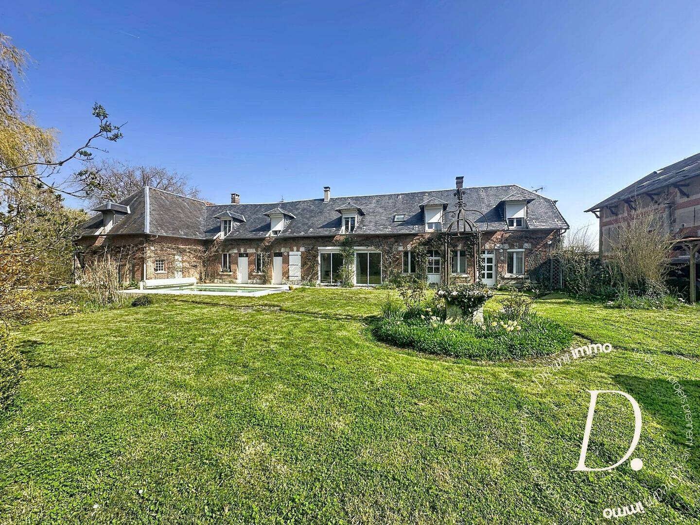Maison 8 pièces 250 m² · à Giverny · 250 m² · 475 000 €