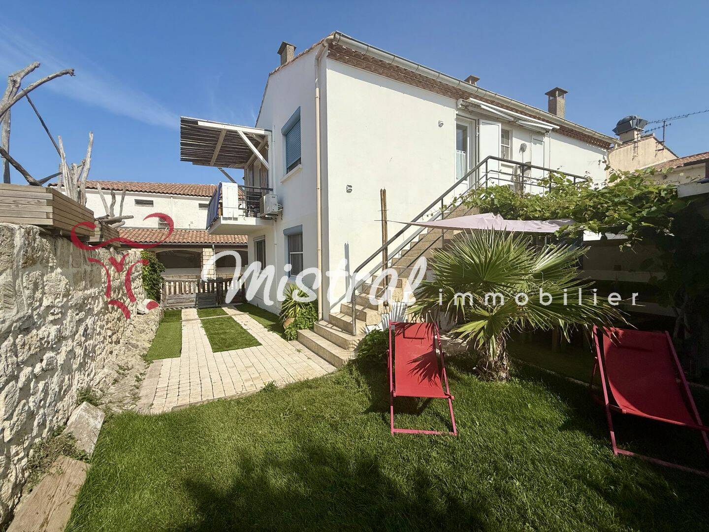 Maison 12 pièces 180 m² · à Saintes-Maries-de-la-Mer · 180 m² · 830 000 €