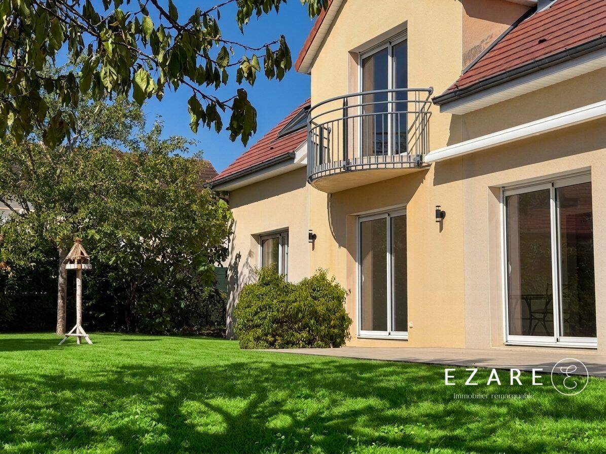 Maison 7 pièces 195 m² · à Dijon · 195 m² · 749 000 €