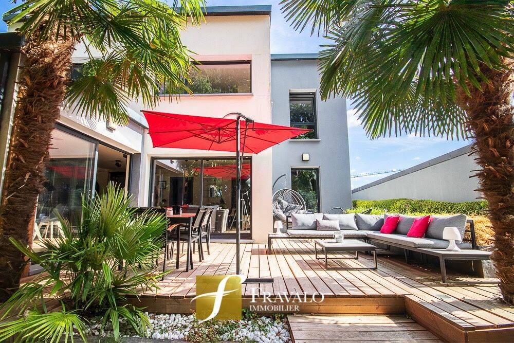 Maison 6 pièces 149 m² · à Ploeren · 149 m² · 592 250 €