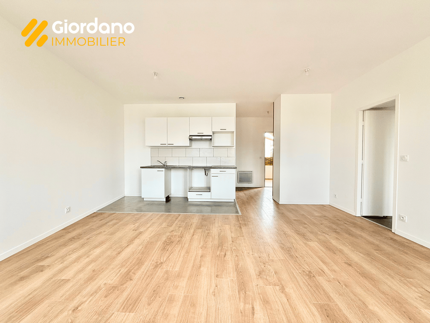 Appartement 4 pièces 82 m² · à Monbéqui · 81,9 m² · 990 €