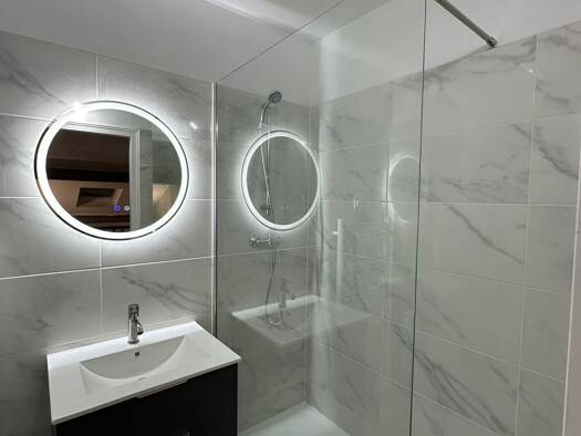 Appartement à louer 990 € 2 pièces 1 chambre 40 m² Étage 3/3 Vert Galant Villepinte 93420