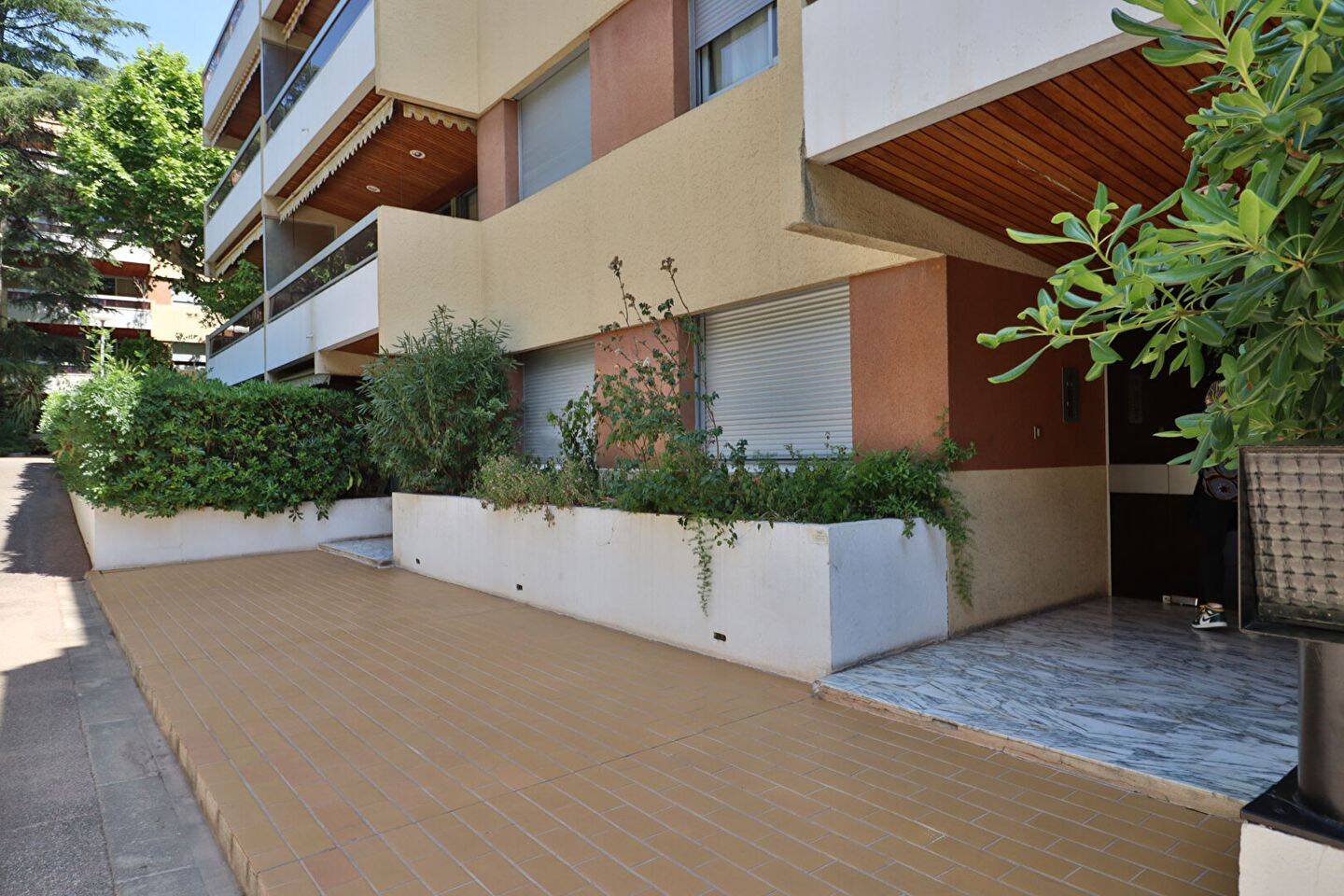 Appartement 3 pièces 43 m² · à Marseille 8ème Arrondissement · 43 m² · 959 €