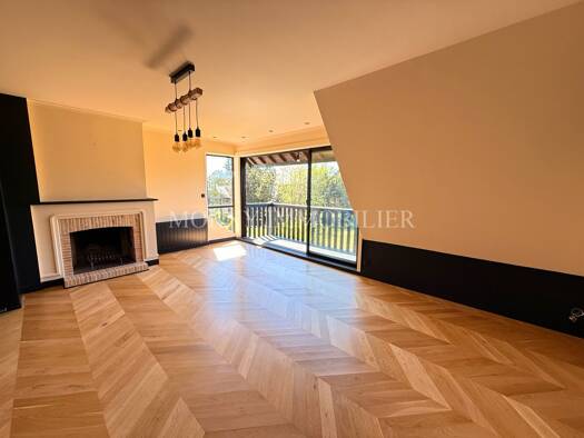 Appartement à vendre 548 000 € 4 pièces 3 chambres 107 m² Étage 2/2 Tourgéville 14800