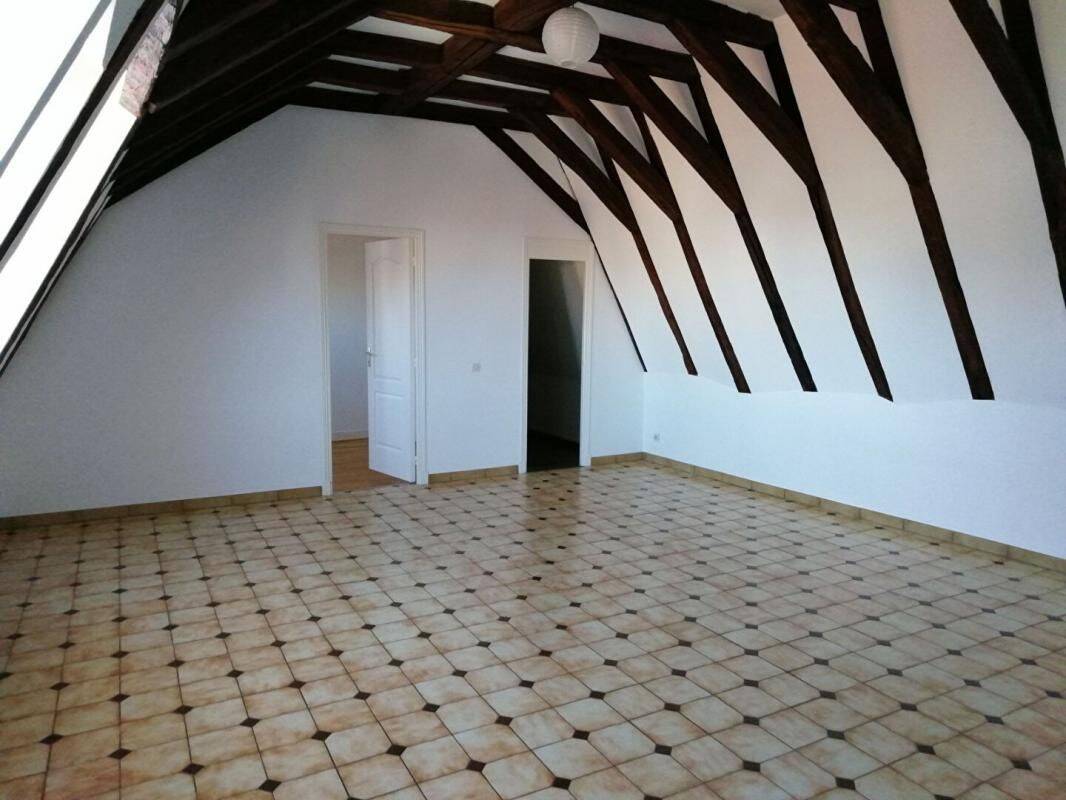 Appartement 4 pièces 96 m² · à Bourges · 96,4 m² · 740 €/mois