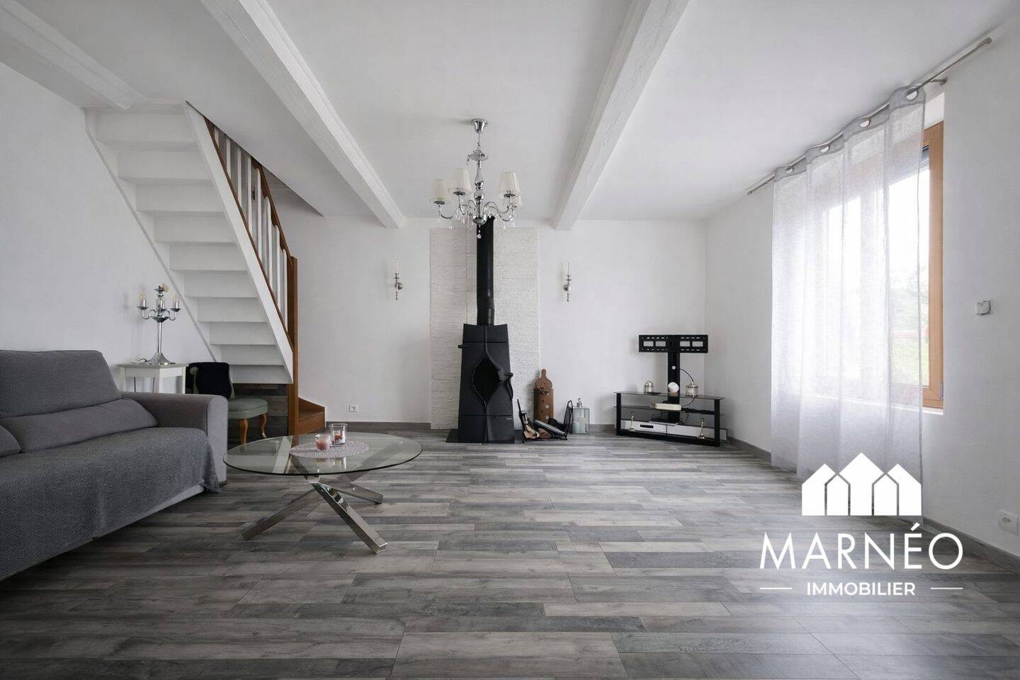 Maison 7 pièces 215 m² · à Bussy-le-Repos · 215 m² · 220 000 €