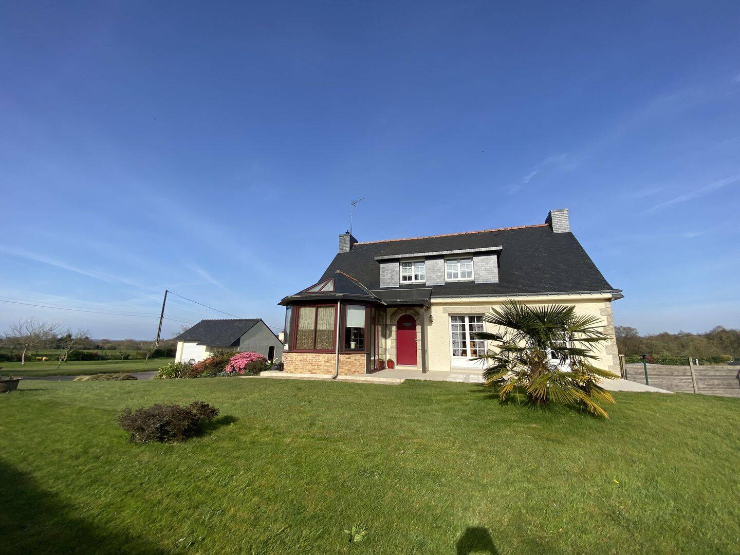 Maison 6 pièces 140 m² · à Plumelin · 140 m² · 277 000 €