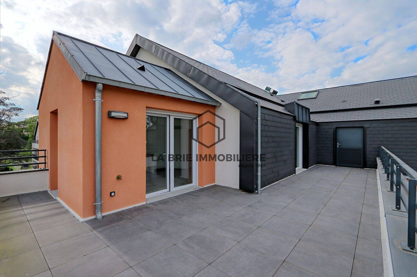 Appartement 2 pièces 52 m² · à Émerainville · 51,5 m² · 320 000 €