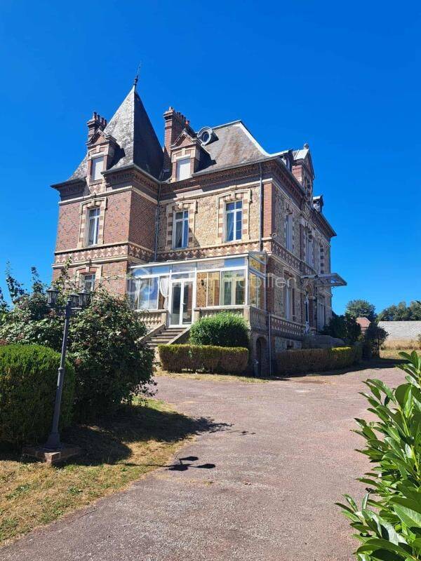 Maison 12 pièces 297 m² · à Saint-Martin-d'Écublei · 297,1 m² · 550 000 €