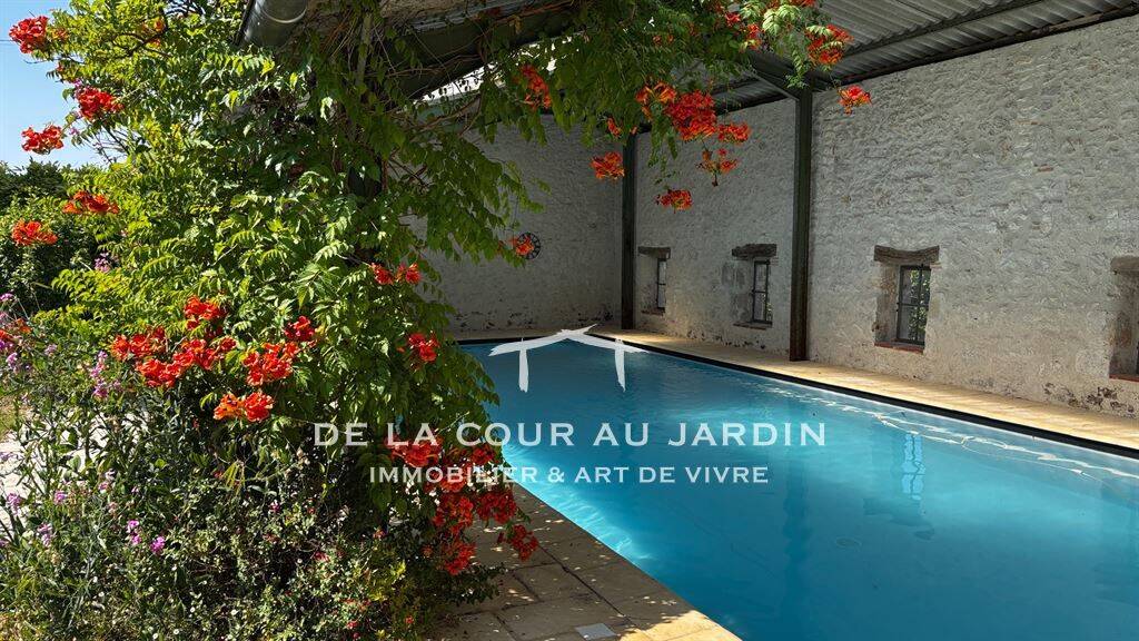 Maison 6 pièces 142 m² · à Montaigu-de-Quercy · 142 m² · 424 000 €
