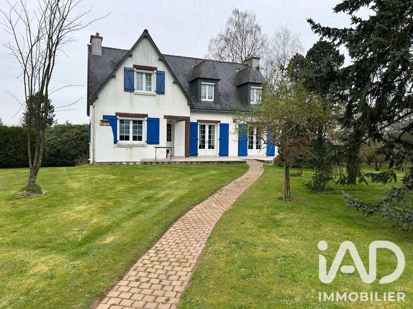 Maison 7 pièces 156 m² · à Ménéac · 156 m² · 290 000 €