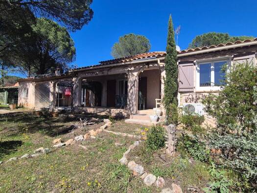 Maison de plain-pied à vendre 395 000 € 5 pièces 3 chambres 125 m² 1 588 m² de terrain Sud Vidauban 83550