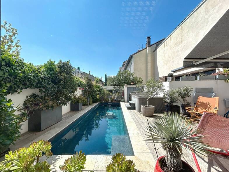 Loft à vendre 750 000 € 6 pièces 5 chambres 280 m² Étage 1/2 Saint Ruf-Trillade Sud Avignon 84000