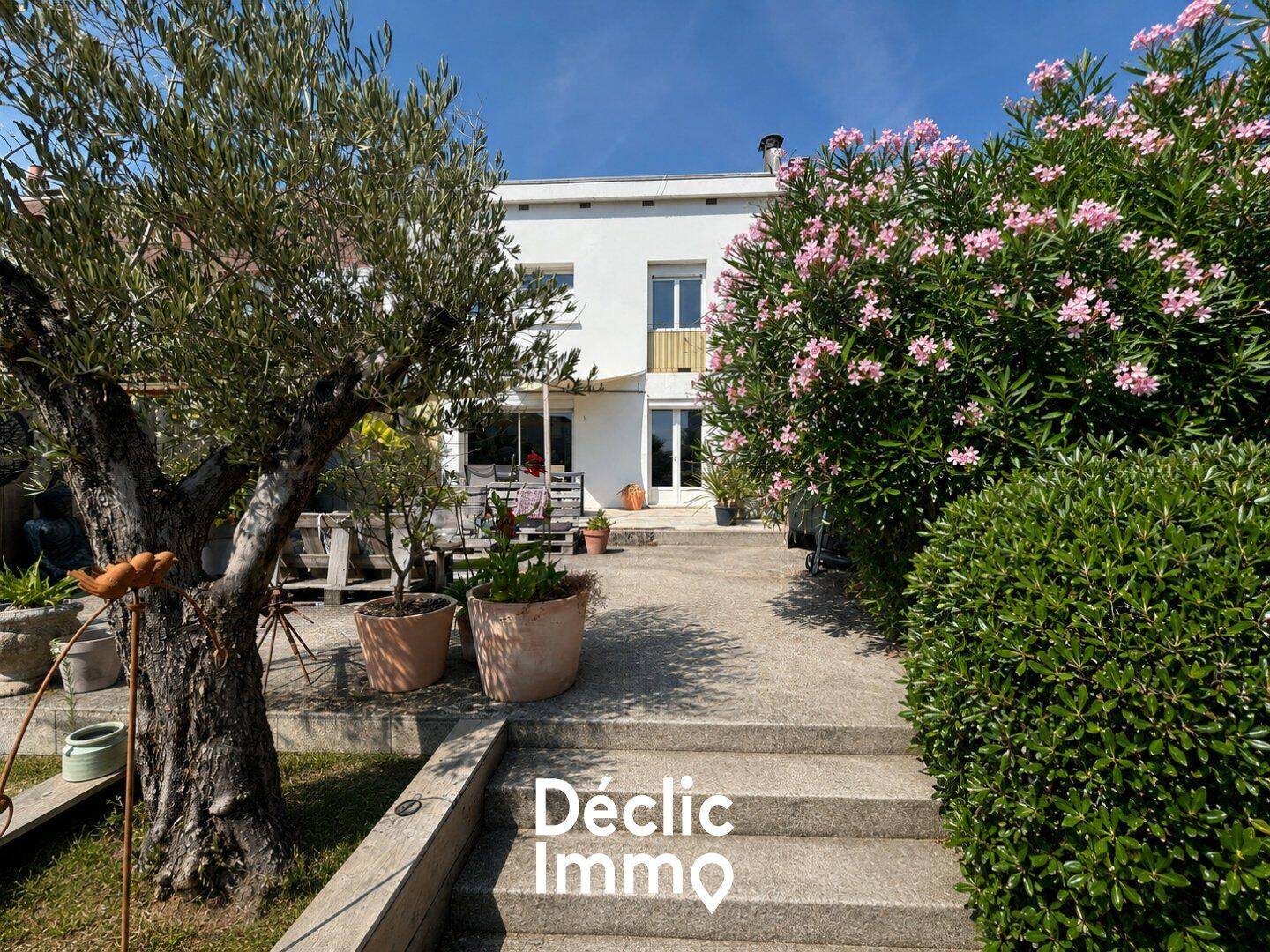 Maison 5 pièces 102 m² · à La Rochelle · 102 m² · 350 000 €