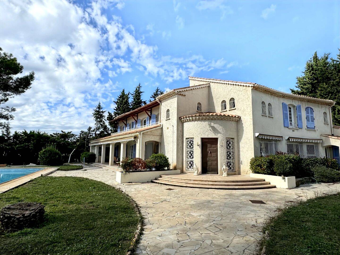 Maison 10 pièces 380 m² · à Draguignan · 380 m² · 985 000 €