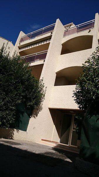 Appartement 1 pièce 23 m² · à Cassis · 23 m² · 700 €