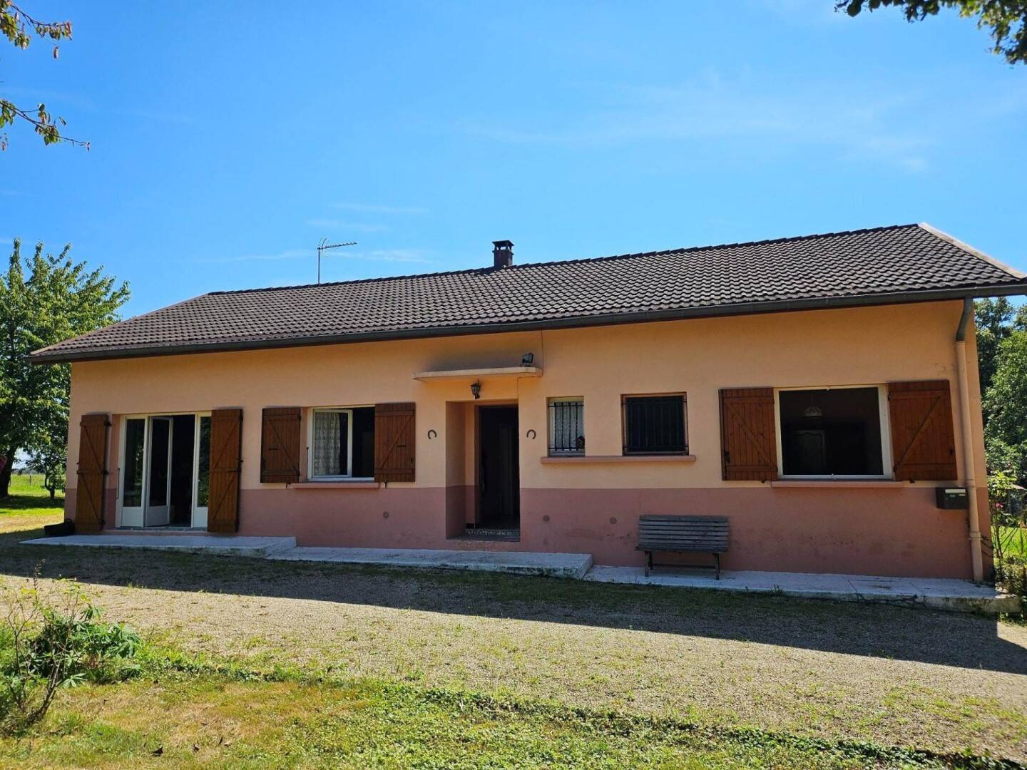 Maison 5 pièces 115 m² · à Romenay · 115 m² · 150 000 €