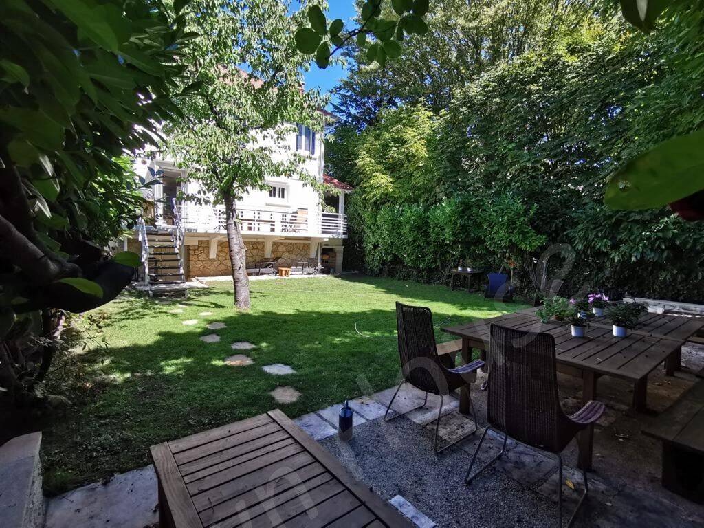 Maison 5 pièces 142 m² · à La Celle-Saint-Cloud · 142 m² · 780 000 €