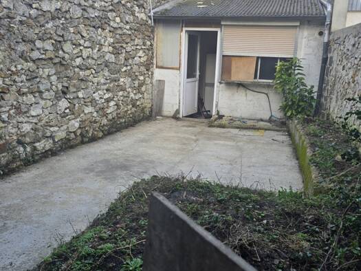 Maison de ville à vendre 75 000 € 5 pièces 2 chambres 100 m² 143 m² de terrain Dormans 51700