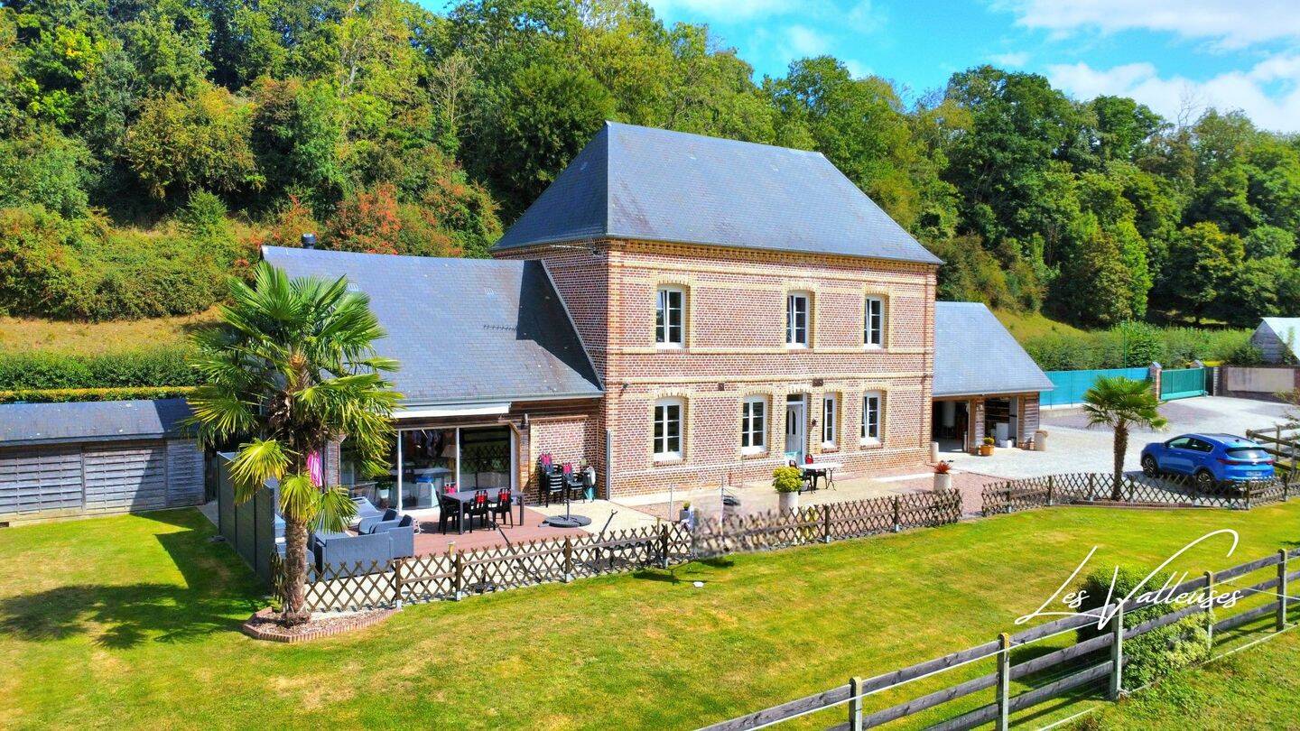 Maison 8 pièces 213 m² · à Saint-Aubin-sur-Scie · 213 m² · 599 000 €