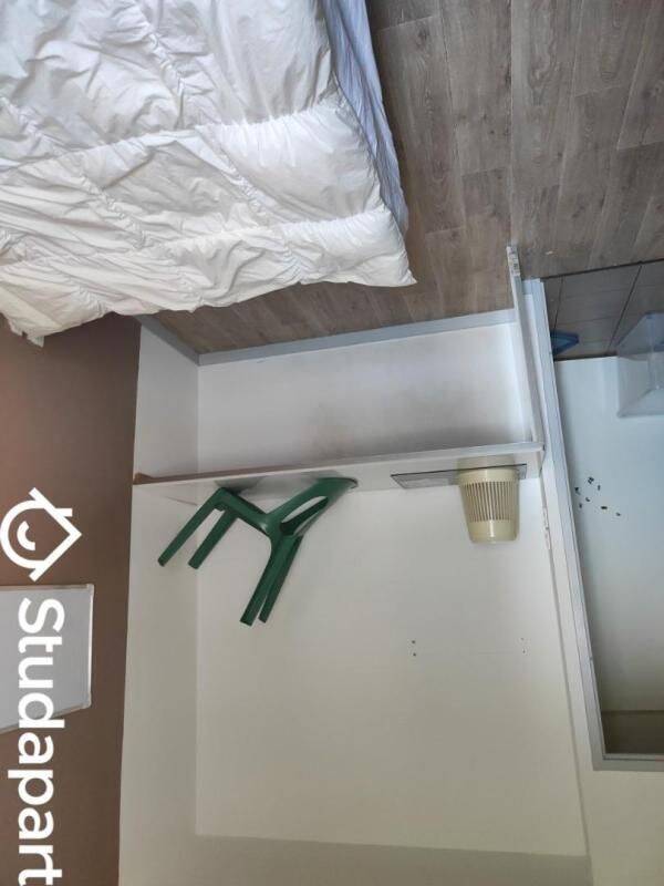 1 pièce 10 m² · à Pau · 10 m² · 350 €