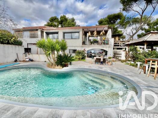 Maison à vendre 729 000 € 11 pièces 7 chambres 267 m² 1 356 m² de terrain Notre Dame Septèmes-les-Vallons 13240