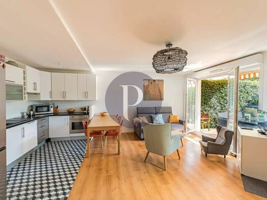 Maison à vendre 479 000 € 4 pièces 2 chambres 77,2 m² 50 m² de terrain Cité Pierre et Marie Curie Ivry-sur-Seine 94200