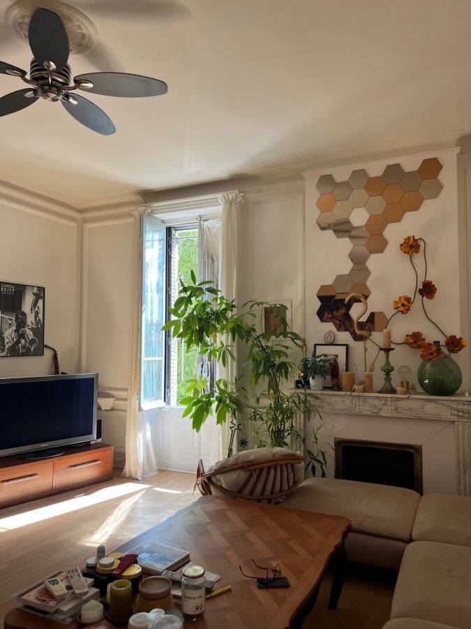 Appartement 4 pièces 120 m² · à Nîmes · 120 m² · 930 €/mois