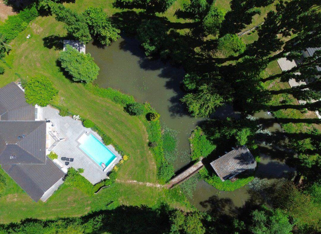 Maison 7 pièces 168 m² · à Pusey · 168 m² · 430 000 €