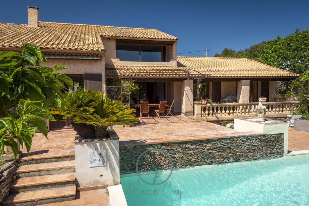 Maison 8 pièces 210 m² · à Sausset-les-Pins · 210 m² · 995 000 €