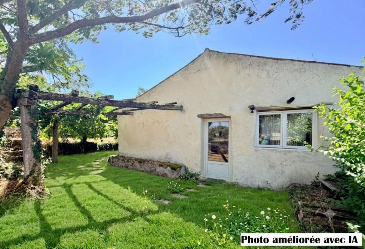 Maison 5 pièces 150 m² · à Saint-Just-Luzac · 150 m² · 242 000 €