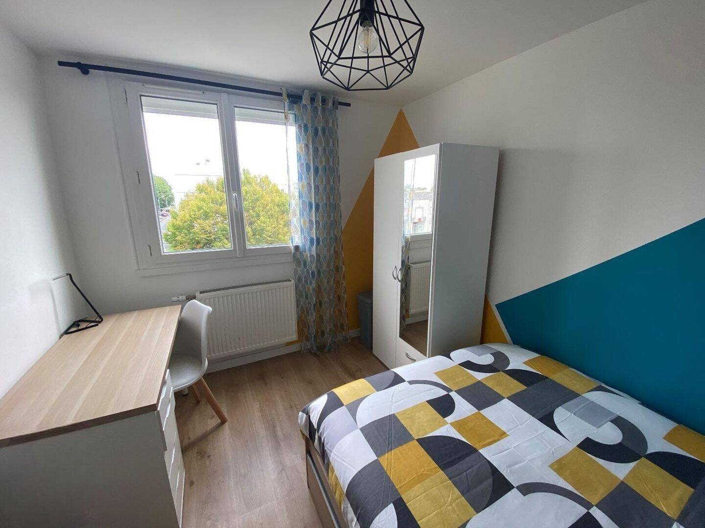 5 pièces 80 m² · à Cholet · 80 m² · 370 €/mois