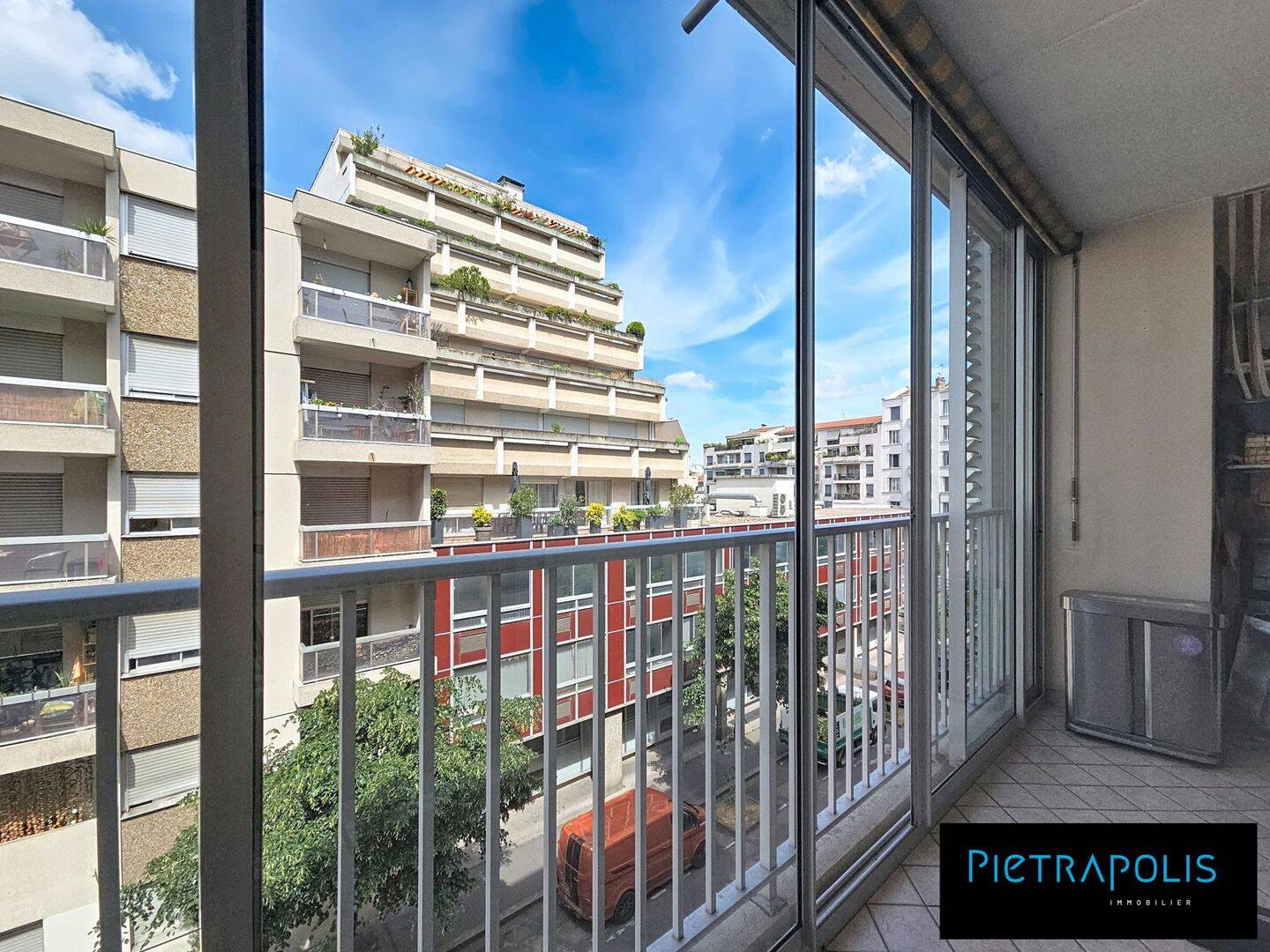 Appartement 4 pièces 79 m² · à Lyon 7ème · 79 m² · 350 000 €