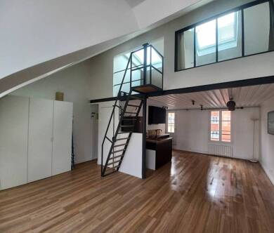 Loft à louer 1 900 € 3 pièces 1 chambre 40 m² 3ème étage Bois de Vincennes Paris 12ème 75012
