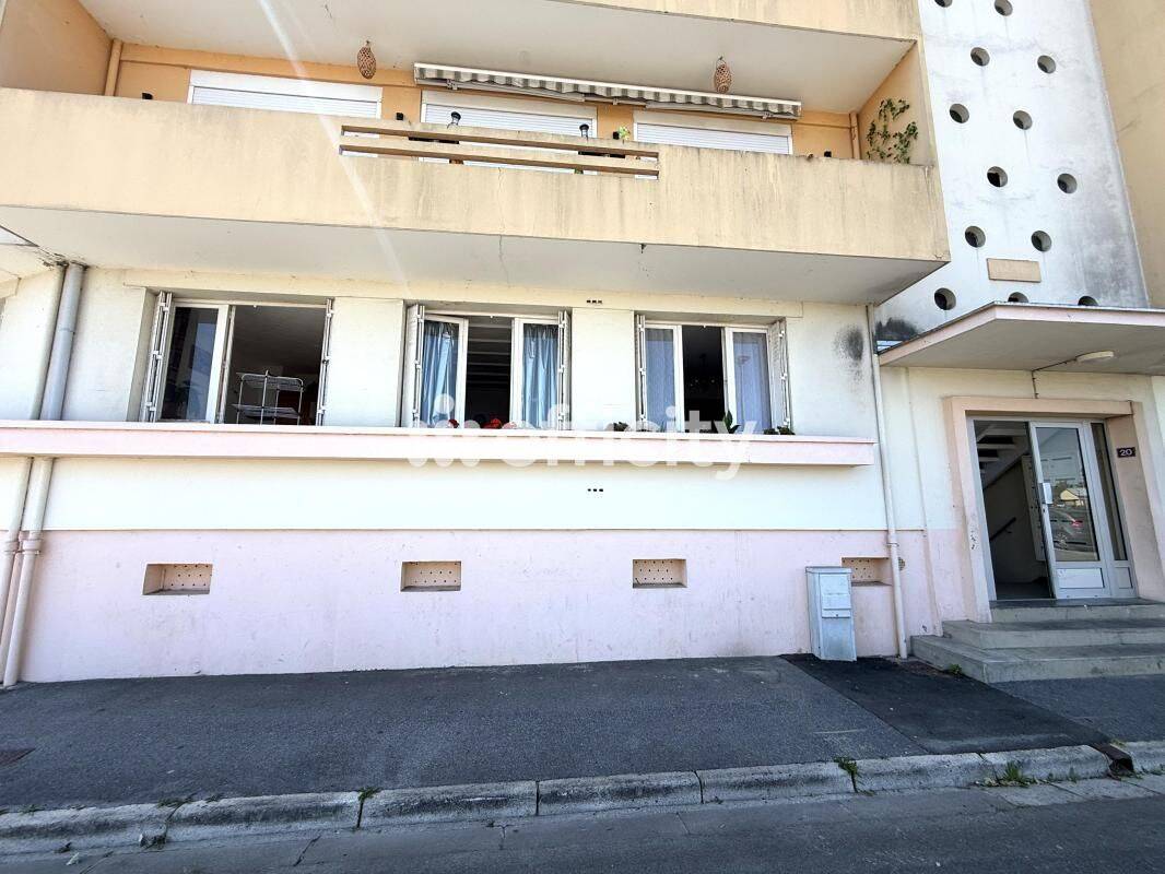 Appartement 4 pièces 78 m² · à Chauny · 78 m² · 64 000 €