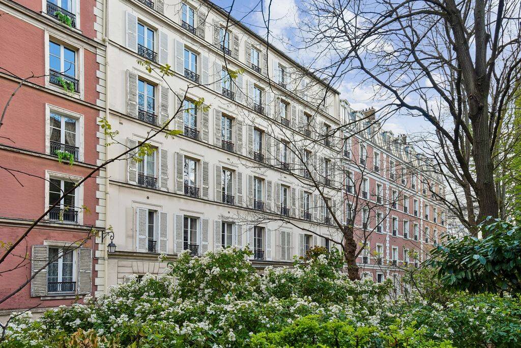Appartement 2 pièces 57 m² · à Paris 8ème Arrondissement · 57 m² · 1 165 000 €