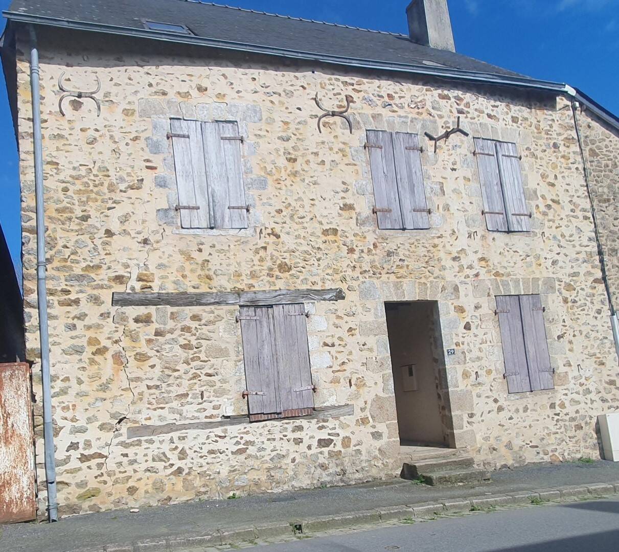 Maison 10 pièces 160 m² · à La Gravelle · 160 m² · 88 000 €