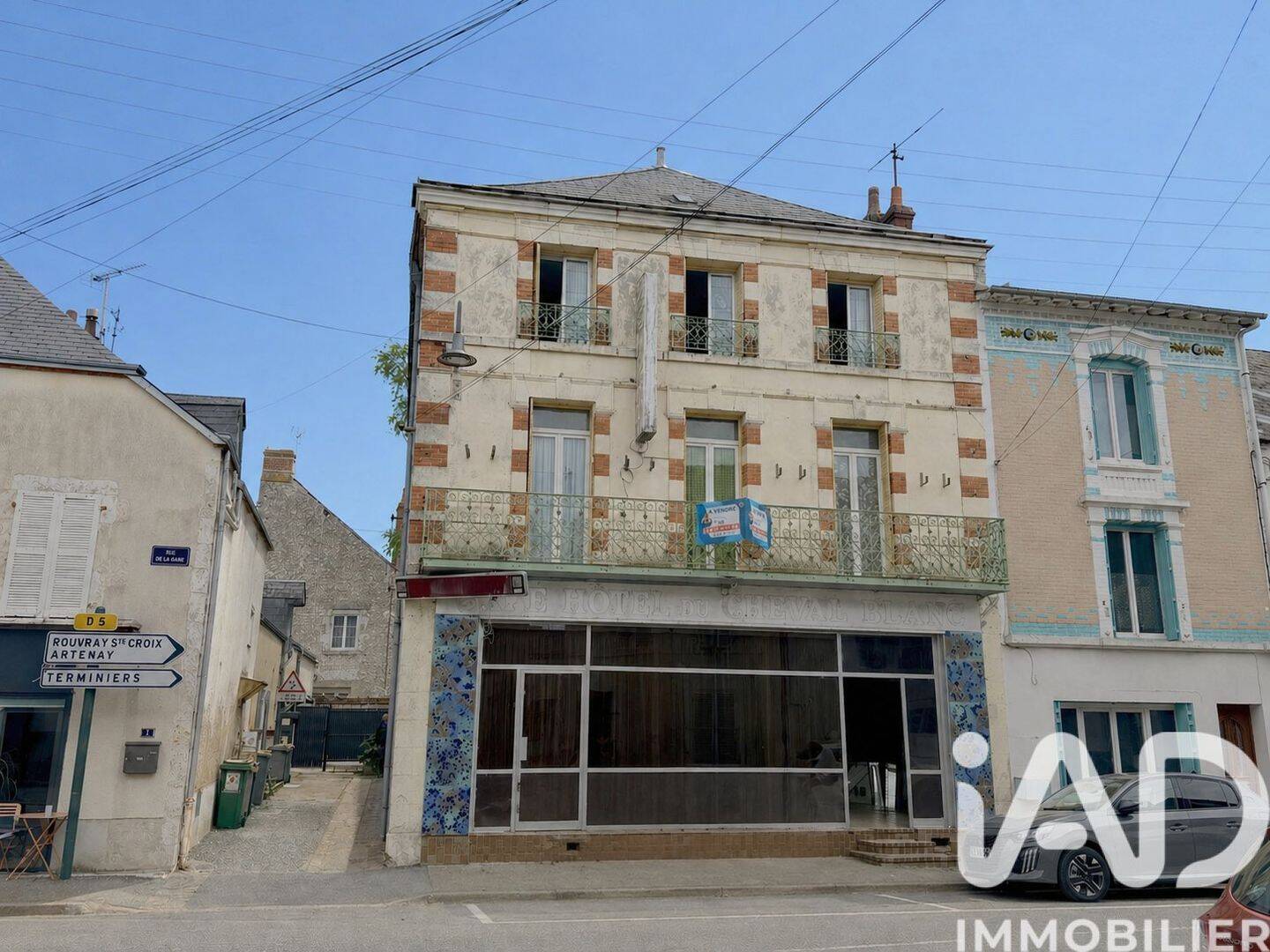 Maison 16 pièces 299 m² · à Patay · 299 m² · 273 000 €