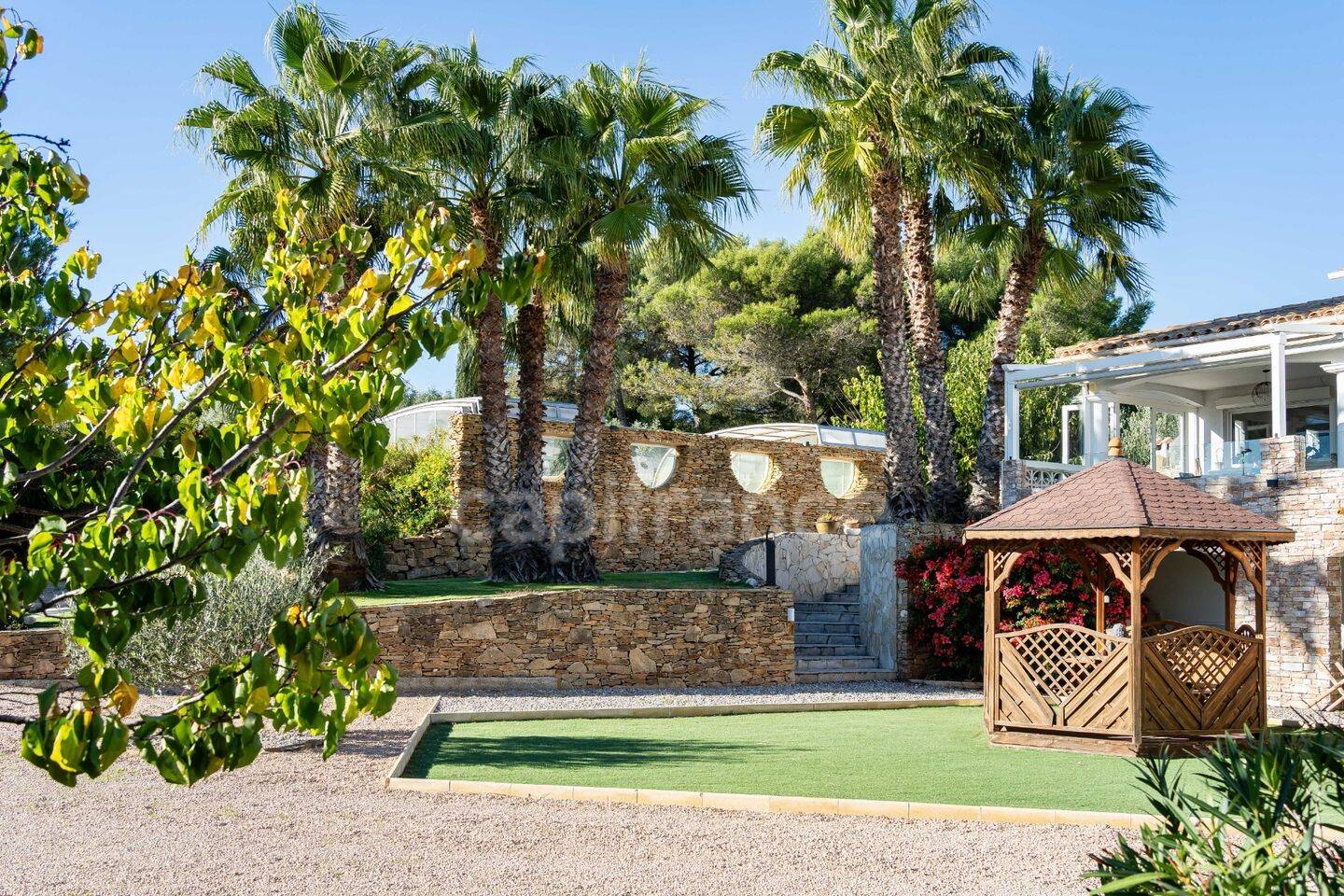 Maison 6 pièces 200 m² · à La Ciotat · 200 m² · 1 380 000 €
