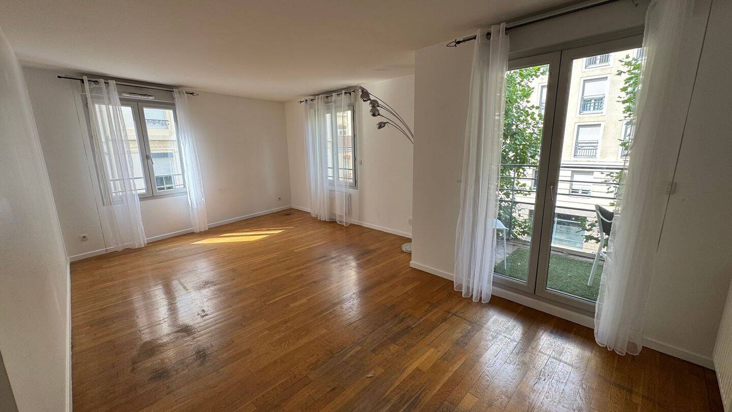 Appartement 4 pièces 85 m² · à Lyon 3ème Arrondissement · 84,6 m² · 1 795 €