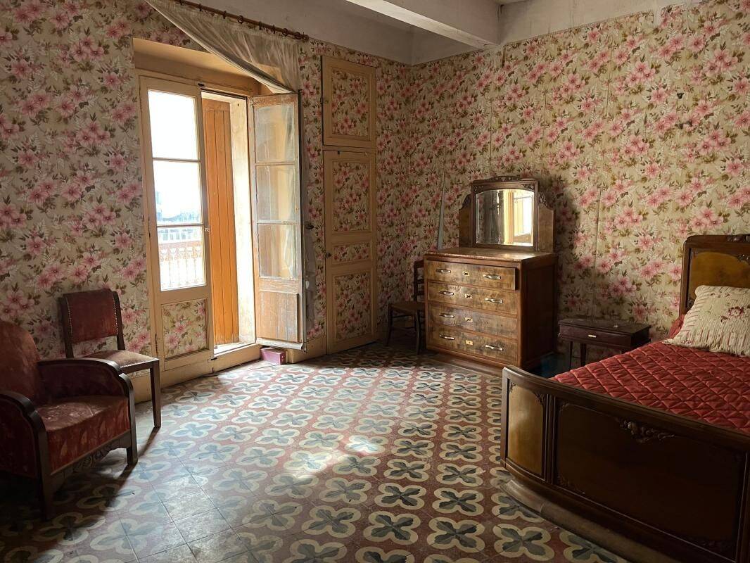 Maison 4 pièces 125 m² · à Villeveyrac · 125 m² · 106 000 €