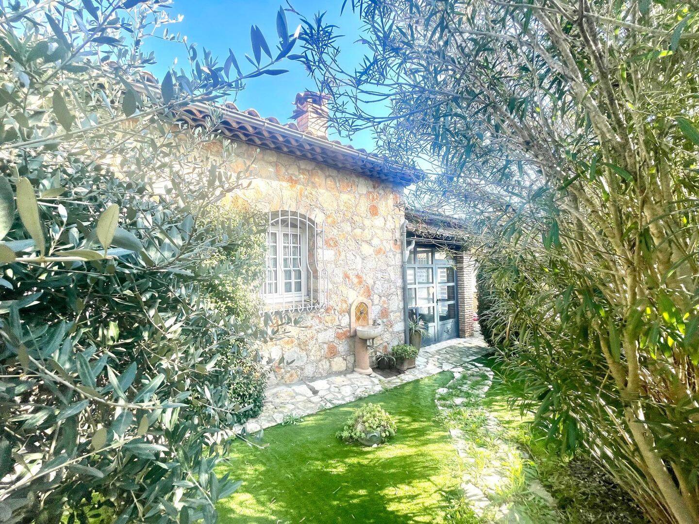 Maison 4 pièces 130 m² · à Taradeau · 130 m² · 349 500 €
