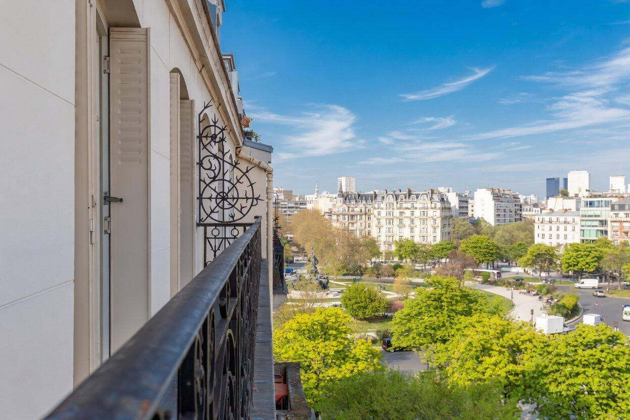 Appartement 6 pièces 120 m² · à Paris 12ème Arrondissement · 120 m² · 1 560 000 €