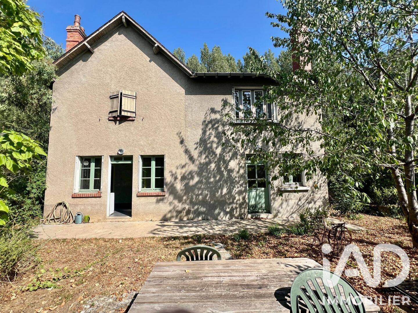 Maison 6 pièces 173 m² · à Bourges · 172,7 m² · 221 000 €