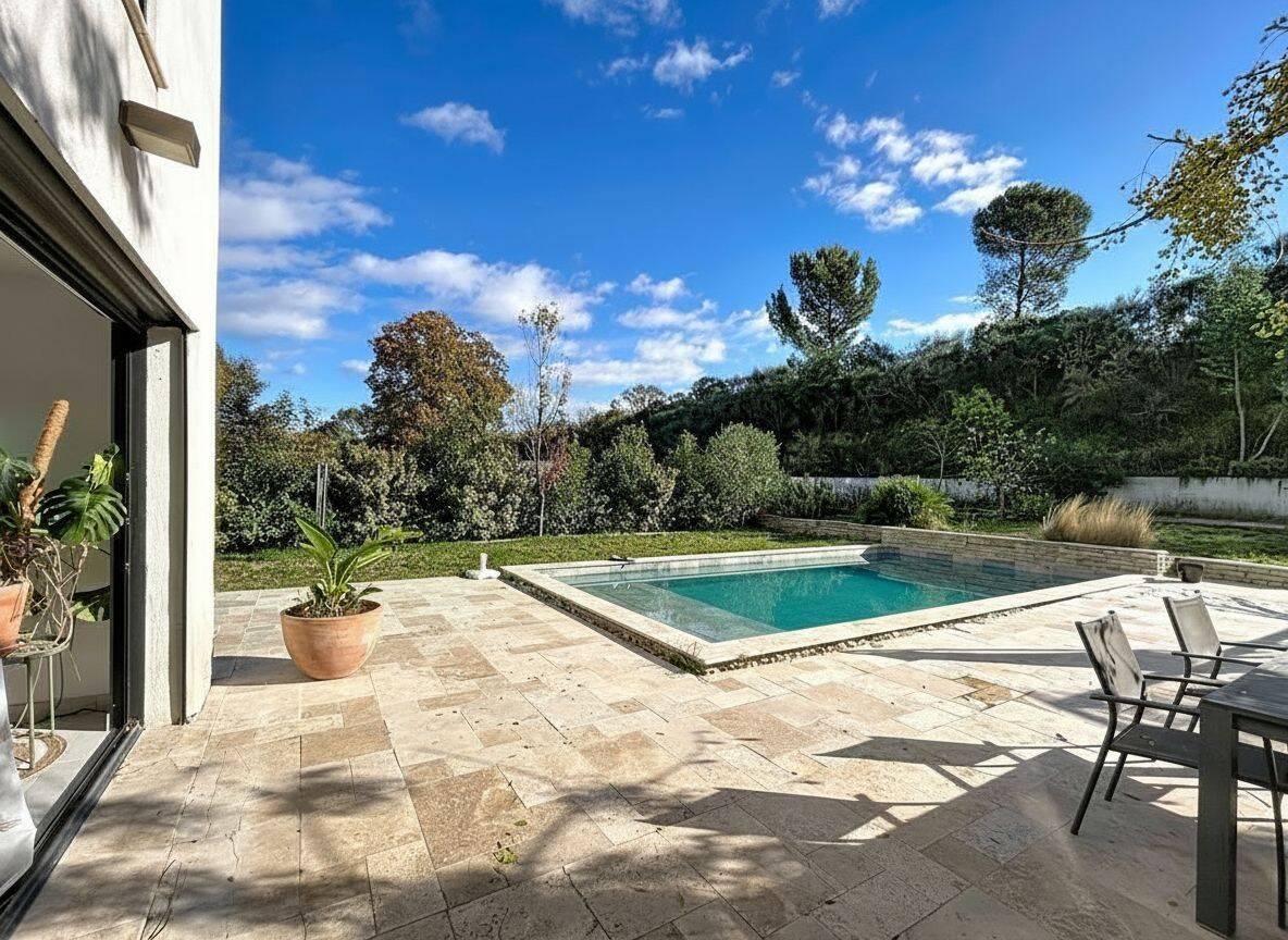 Maison 5 pièces 135 m² · à Aix-en-Provence · 135 m² · 749 000 €