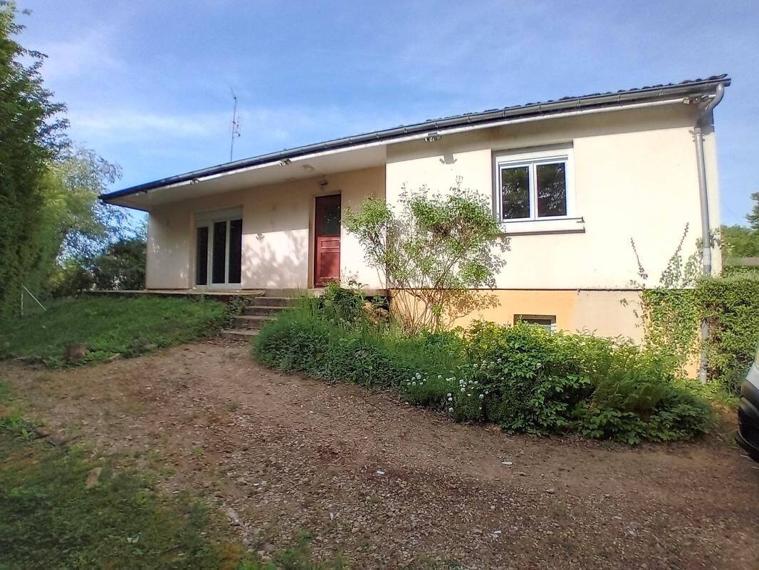 Maison 5 pièces 96 m² · à Lacanche · 96 m² · 106 900 €