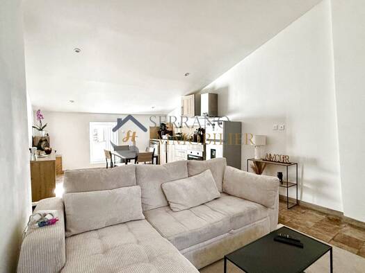 Appartement à vendre 178 000 € 3 pièces 2 chambres 84 m² Étage 2/2 Graveson 13690