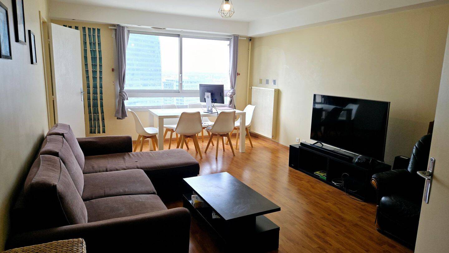 Appartement 5 pièces 105 m² · à Puteaux · 105 m² · 800 €/mois