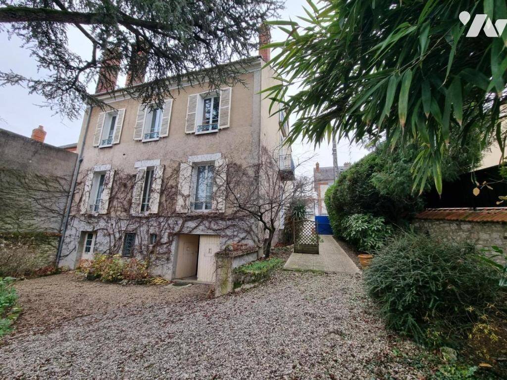 Maison 8 pièces 188 m² · à Montargis · 188 m² · 243 800 €