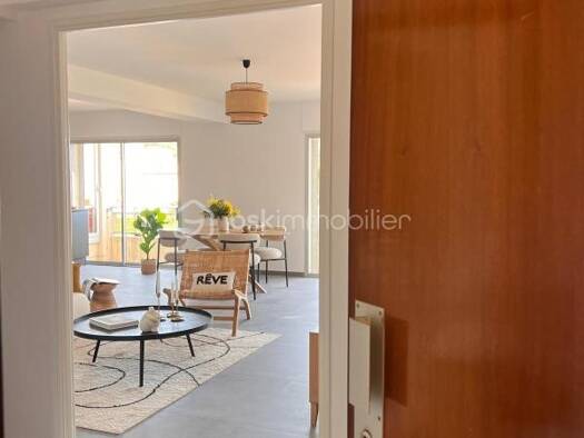 Appartement à vendre 535 000 € 4 pièces 3 chambres 82,1 m² Étage 2/2 Sud Ouest Bandol 83150